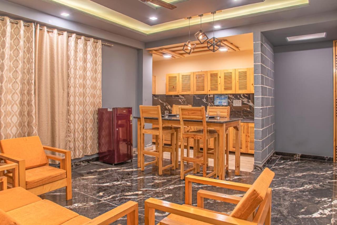 Host Jatin Kasauli Crest 7O1827O7O3 Apartment Exterior photo